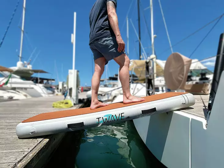 ILMATÄYTTEINEN KÄVELYSILTA 230CM - Veneen kansihelat - M9519037130 - 1