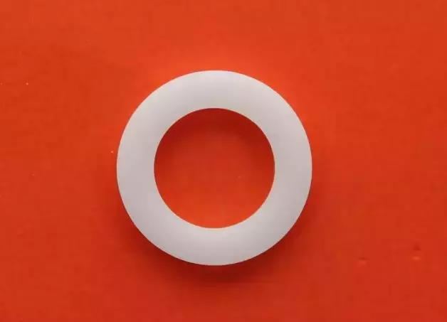 Muoviprikka Vesiputkeen/Washer Suzuki DF60-DF140 DT90-DT225 - Suzuki osat perämoottorille - 42921 - 1