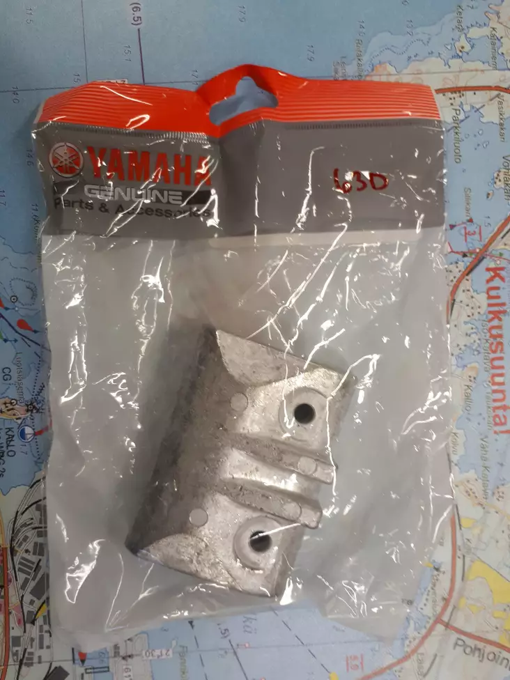 Anodi Yamaha runkoon Bracket 40V 50H F40A F50A FT50B - Yamaha sinkkianodit - 16471 - 1