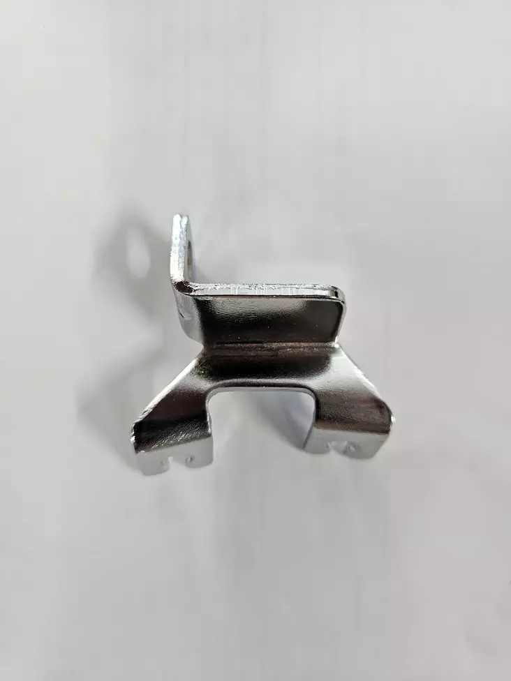 Kaasuvaijerin Pidike/Stay Throttle Wire Yamaha E8D - Varaosat ja lisävarusteet - 52612 - 1