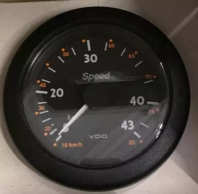 Nopeusmittari VDO Ø85mm 43solmua/80km/h N01 100 884 - Ohjaustarvikkeet - 16162 - 1