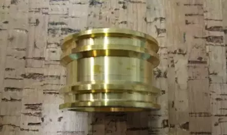 Putkiadapteri/Tube Connector Messinki Vo - Sisäperämoottorin osat - 6663 - 2