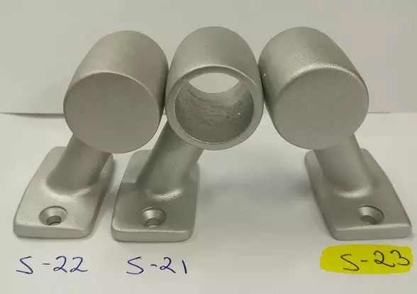 Jukova Kaidehela Päättyvä VASEN 27° Kulma Alumiini 25mm - Kaide- ja kuomuhelat - 37043 - 1