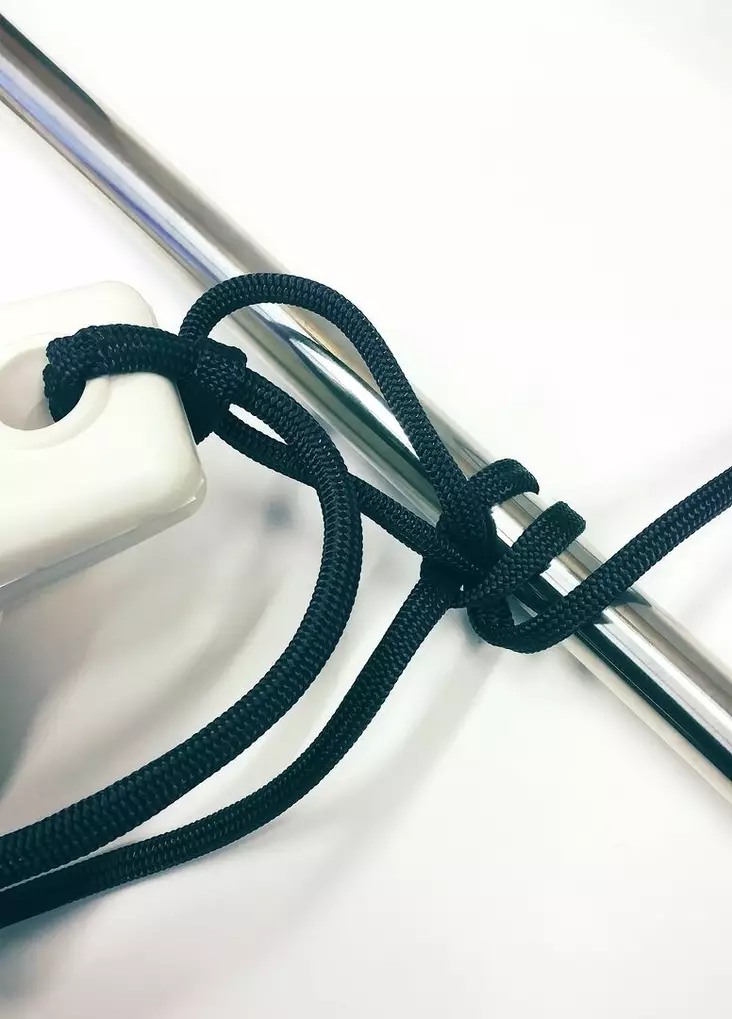 LITTEÄ LEPUUTTAJANKÖYSI 40MM SILMUKALLA - Evinrude/Johnson osat perämoottoreille - M9517159374 - 1