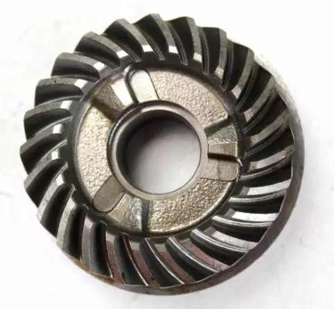Takaratas/Gear 2 (24T) Yamaha F40A F50A 40V 40Y 50H - Yamaha muut - 38364 - 1