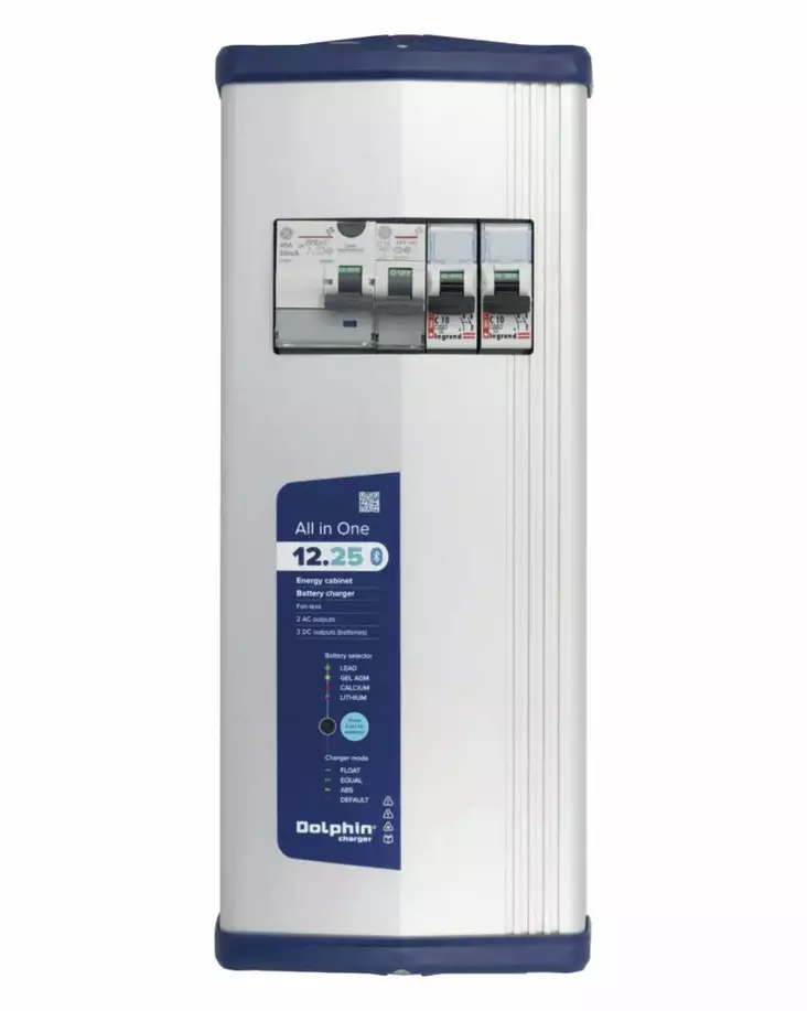 ALL-IN-ONE MAASÄHKÖKESKUS JA YHDISTELMÄLATURI 12V 25A - Venesähkö - M9514101085 - 1