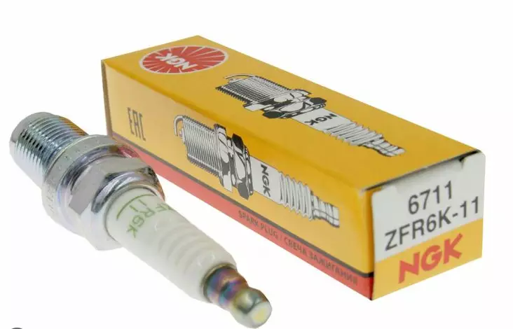 Sytytystulppa ZFR6K-11 Honda BF115D-BF150D (9807B-5617P) - Perämoottorin Sähköosat - 38726 - 1