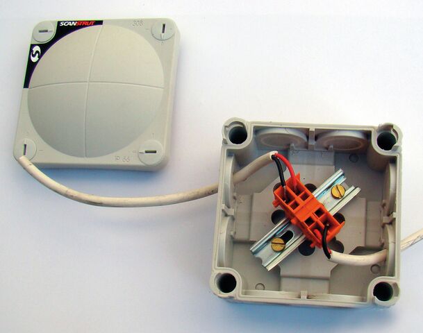 10 JOHDON LIITÄNTÄRASIA 'DELUXE' - Venesähkö - M9514601106 - 1