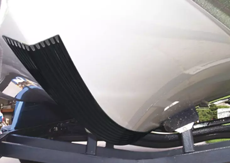 KÖLISUOJA 6', MUSTA - Veneen kansihelat - M9516019216 - 1