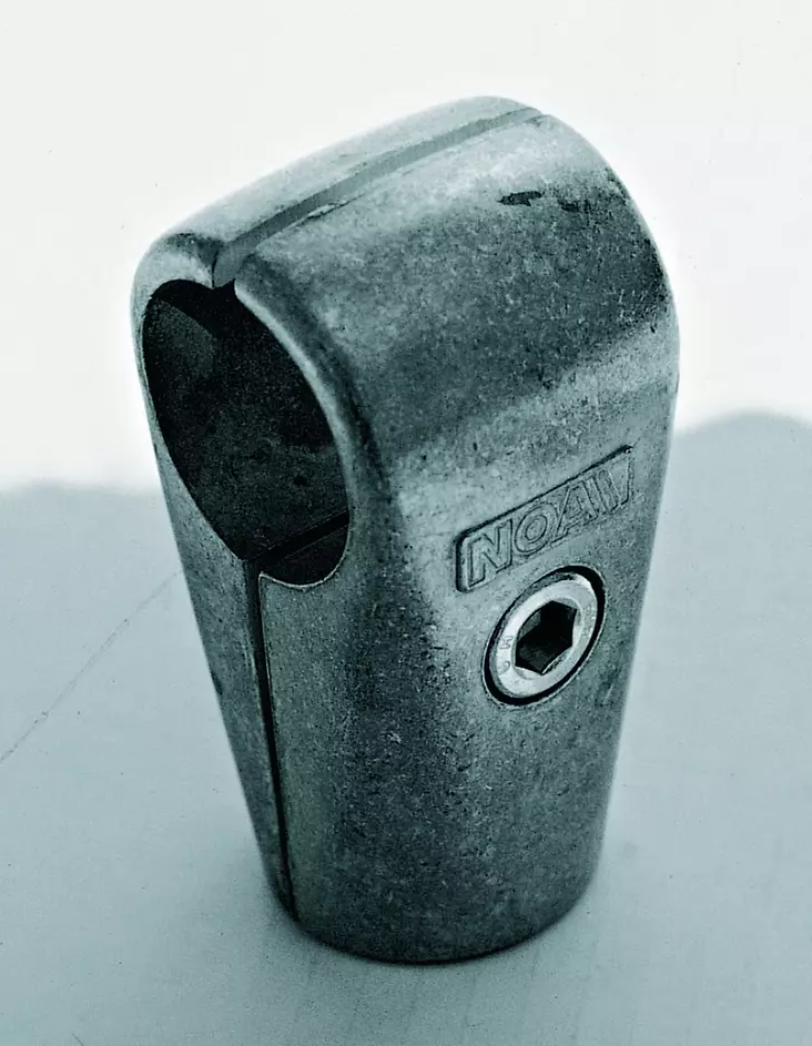 T-LIITIN HARJAAN 35mm - Lowrance vene-elektroniikka - M9513056276 - 1