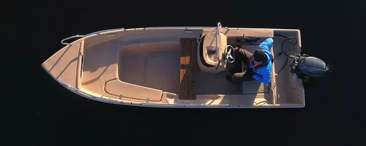 Suvi 475 Kala-Kaveri MV Sadevesityhjentyvä Pitkä sis. kölirauta ilman pulpettia - Suvi Lasikuituveneet - 39316 - 1