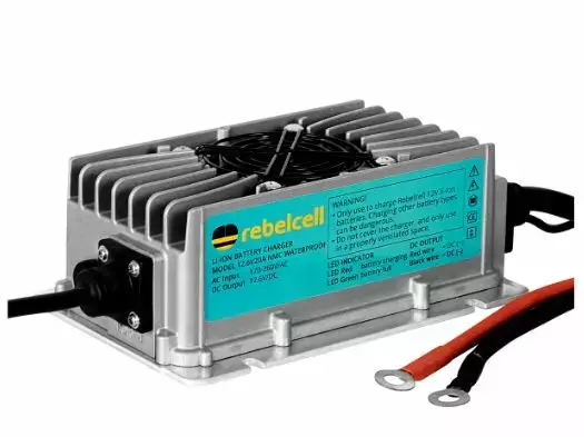 Akkulaturi Rebelcell Li-Ion akulle 12.6V20A. Max. 140ah akulle - Keulasähkömoottorit - 42667 - 1