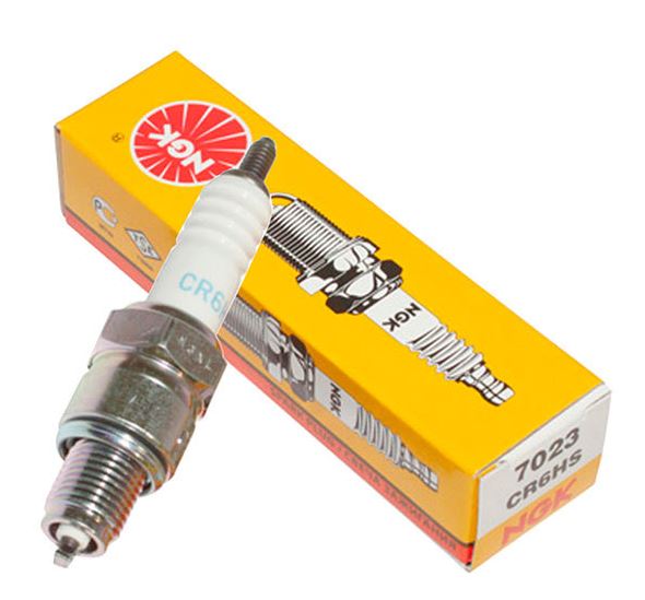 Sytytystulppa CR6HS Yamaha F8A/B/F9.9A/B 947010028200 - Yamaha muut - 7687 - 1