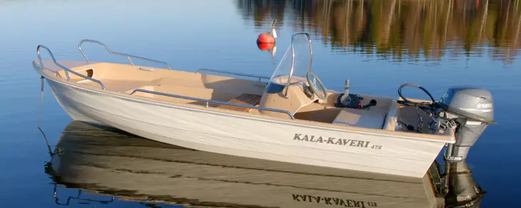 Suvi 475 Kala-Kaveri R Sadevesityhjentyvä Lyhyt sis. Kölirauta TL ja kaari - Suvi Lasikuituveneet - 39317 - 1