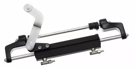 PERÄMOOTTORISYLINTERI &gt;175hv, KULMA - Lowrance vene-elektroniikka - M9513200178 - 1